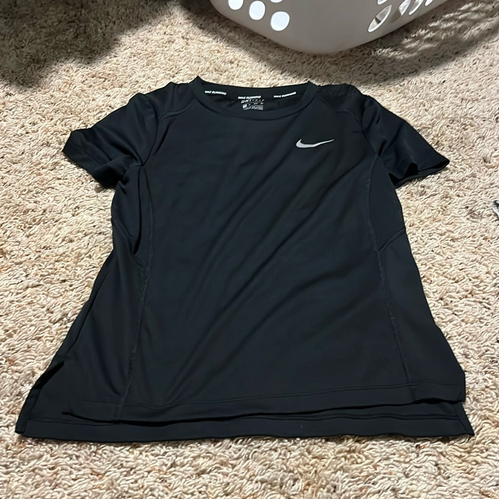 NIKE womans running shirt